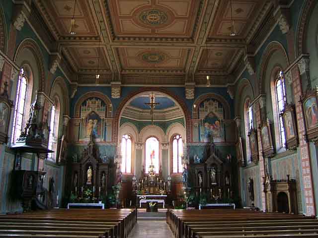 L'intérieur de l'église Ste Lucie